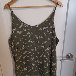 V-Neck sleeveless blouse, R Essentials